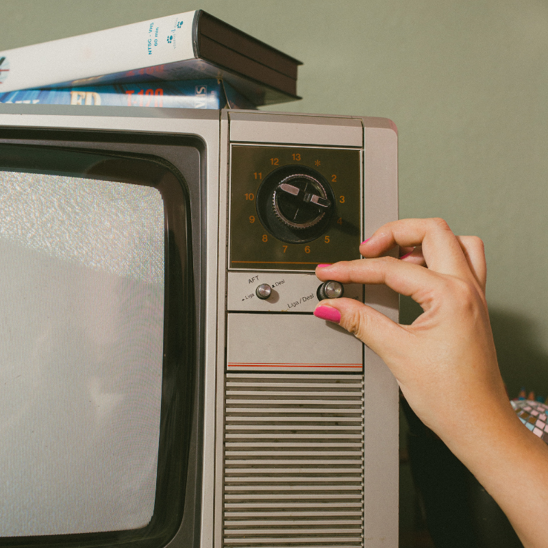 10 Specialized Services to Offer as a Social Media Manager